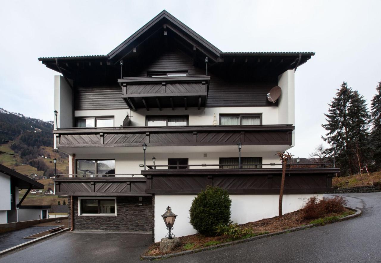Haus 4 Montafon By Pferd Auf Wolke Apartment Gaschurn Exterior foto